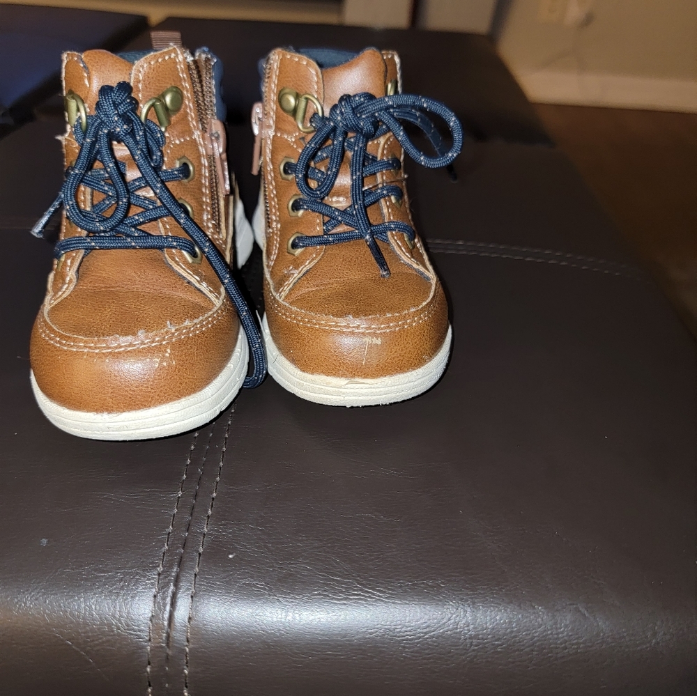 Boots - Picture 3 of 4
